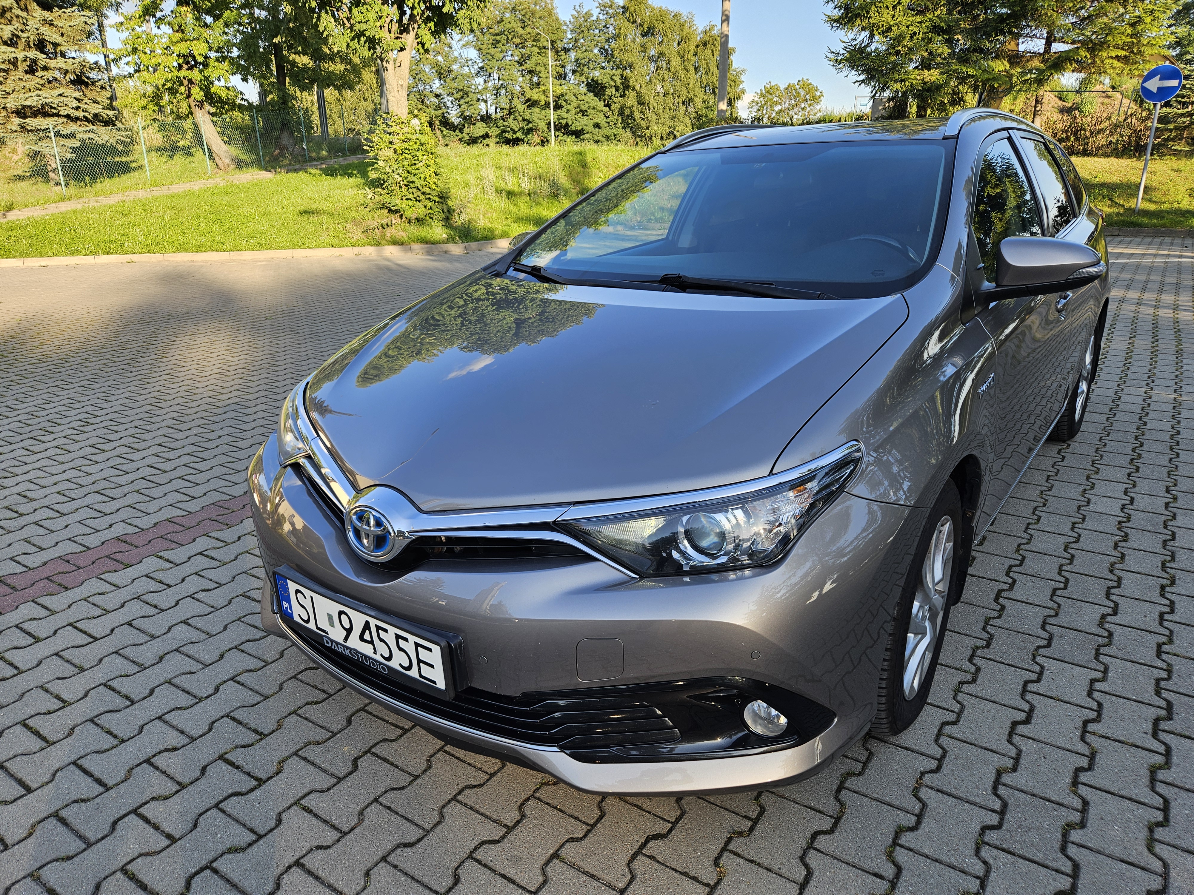 TOYOTA  AURIS 